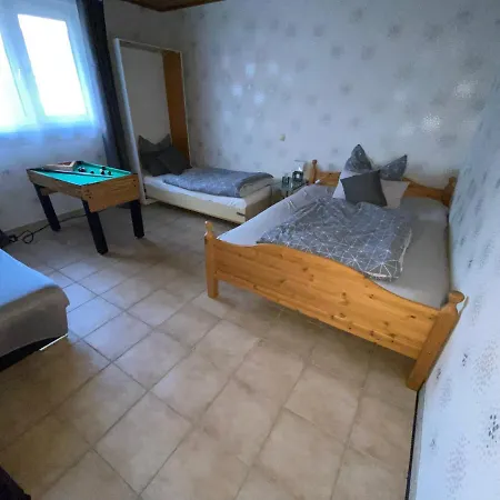 Cosy 3 Whg Incl Grosser Wohnkuche, Smart Tv, Wlan, Eutelsat & Astra Satelliten Tv, Viele Parkplatze Vorhanden, Langzeitmiete Holiday home Floersheim am Main